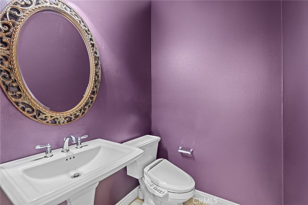 1009 Newhall - Photo 7