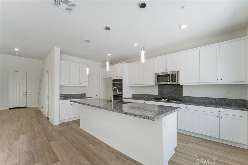 4952 S Anderson - Photo 1