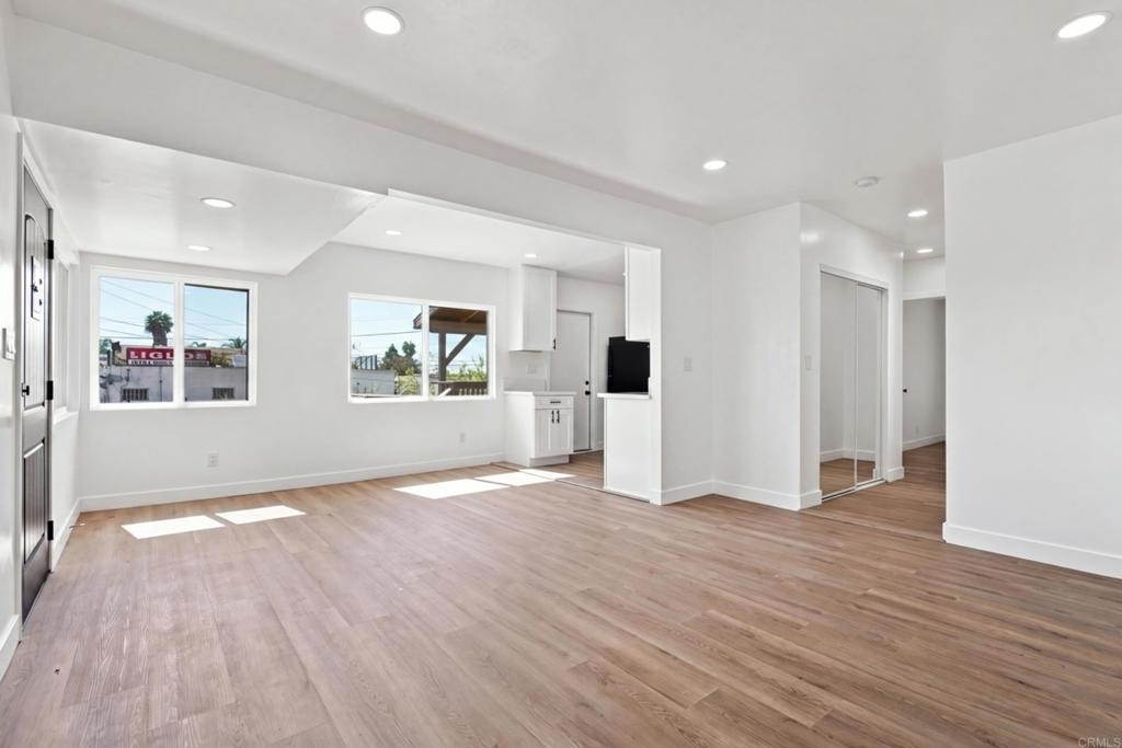 2645 E 18th Street - Photo 6