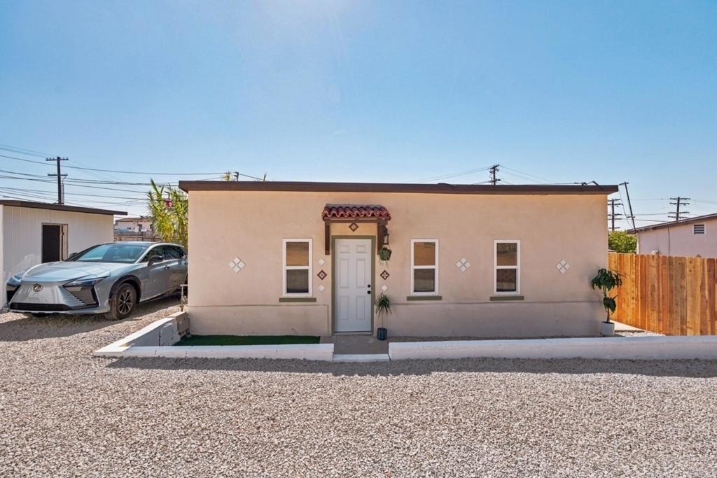 2641 E 18th Street - Photo 1