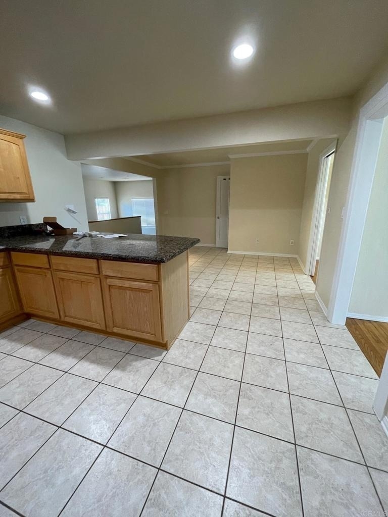 176 Millan Street - Photo 15