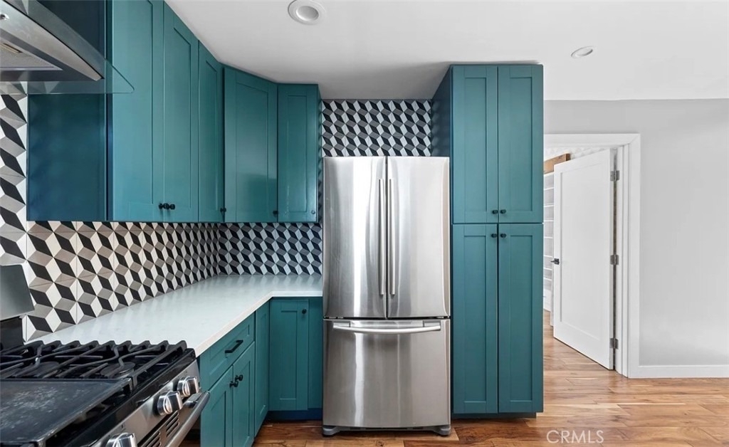 1537 Lakeshore - Photo 12