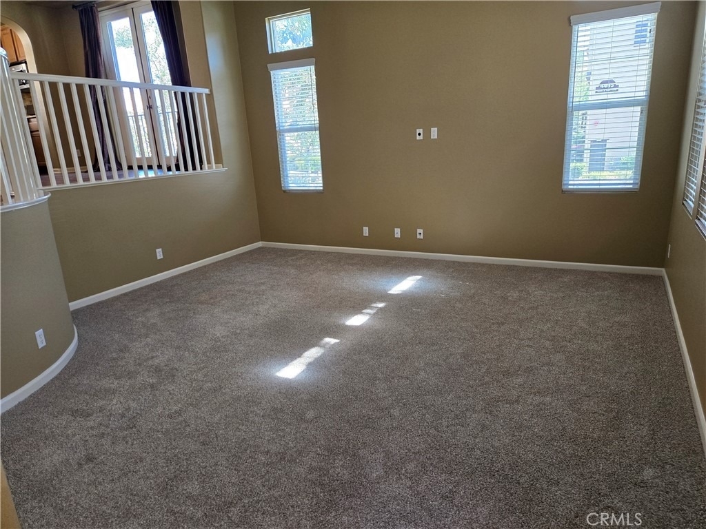 4444 Owens Street - Photo 4