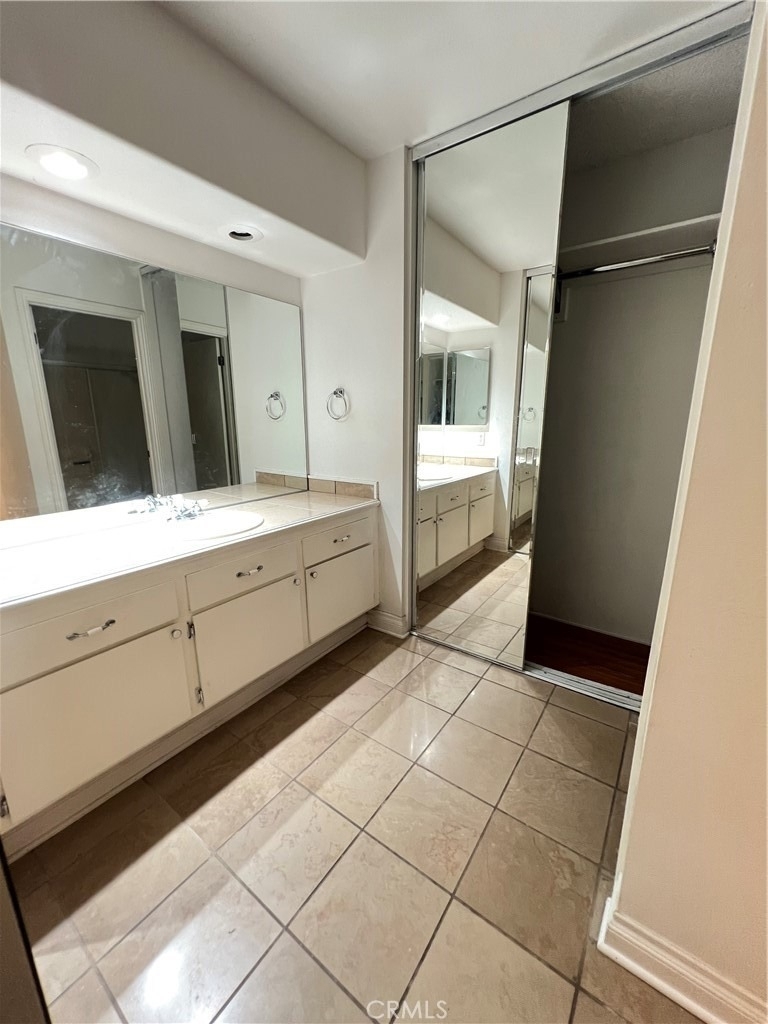 165 Streamwood - Photo 19