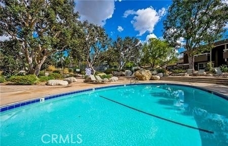 165 Streamwood - Photo 6