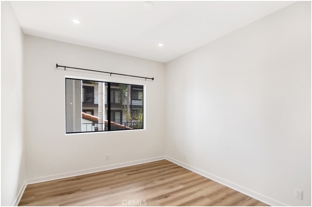 17200 Newhope - Photo 9