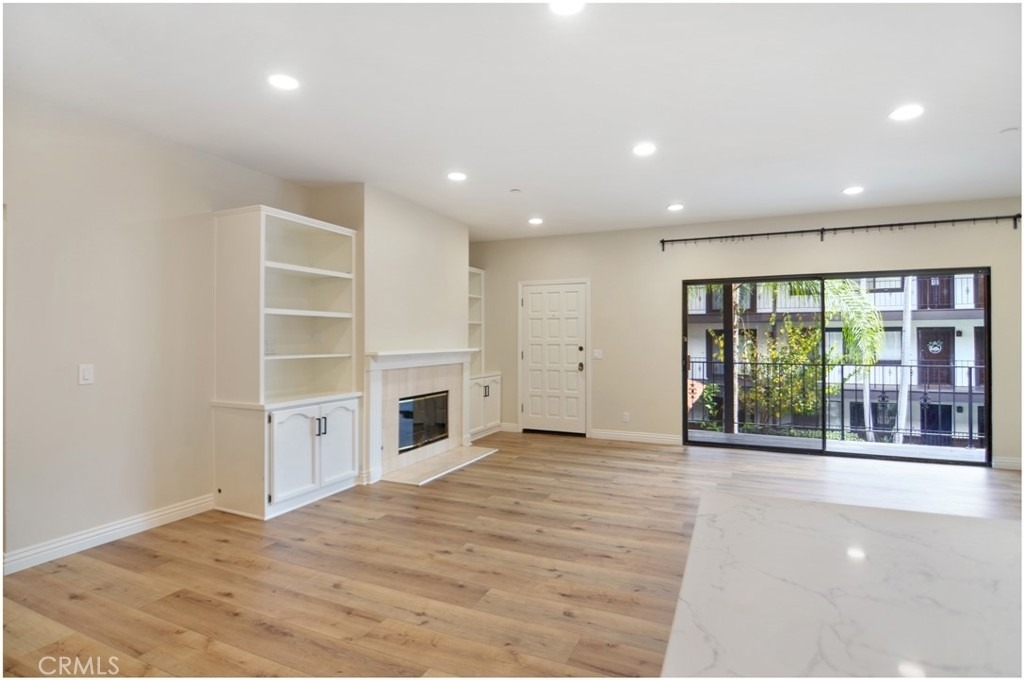 17200 Newhope - Photo 8