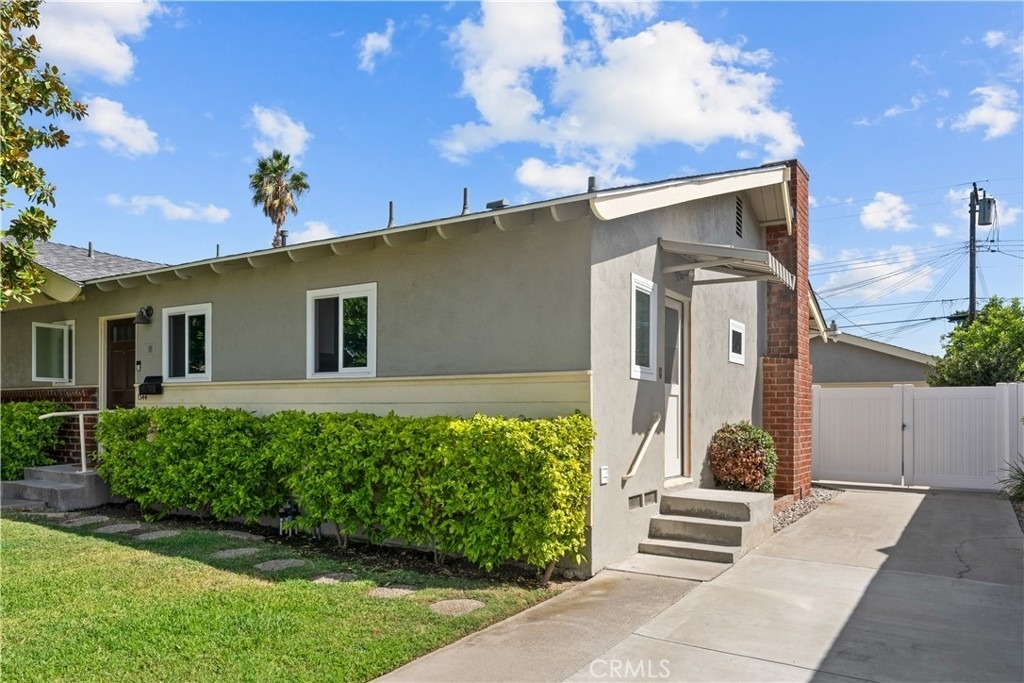 1344 E Orange Grove - Photo 3