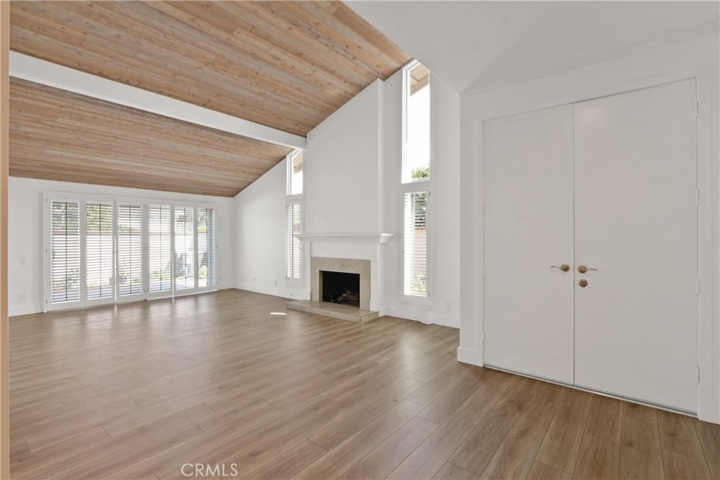 35 Whitewater - Photo 2