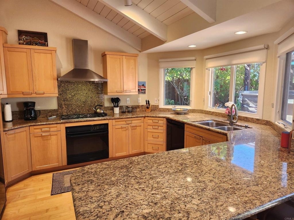 7245 Carpa Court - Photo 8
