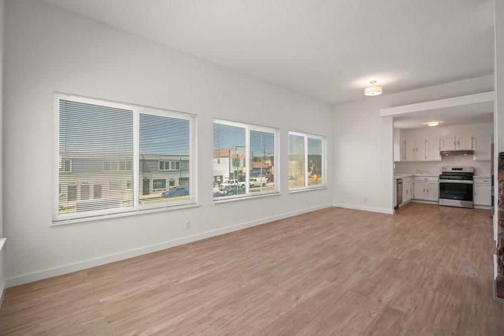 1625 Palmetto Avenue - Photo 3