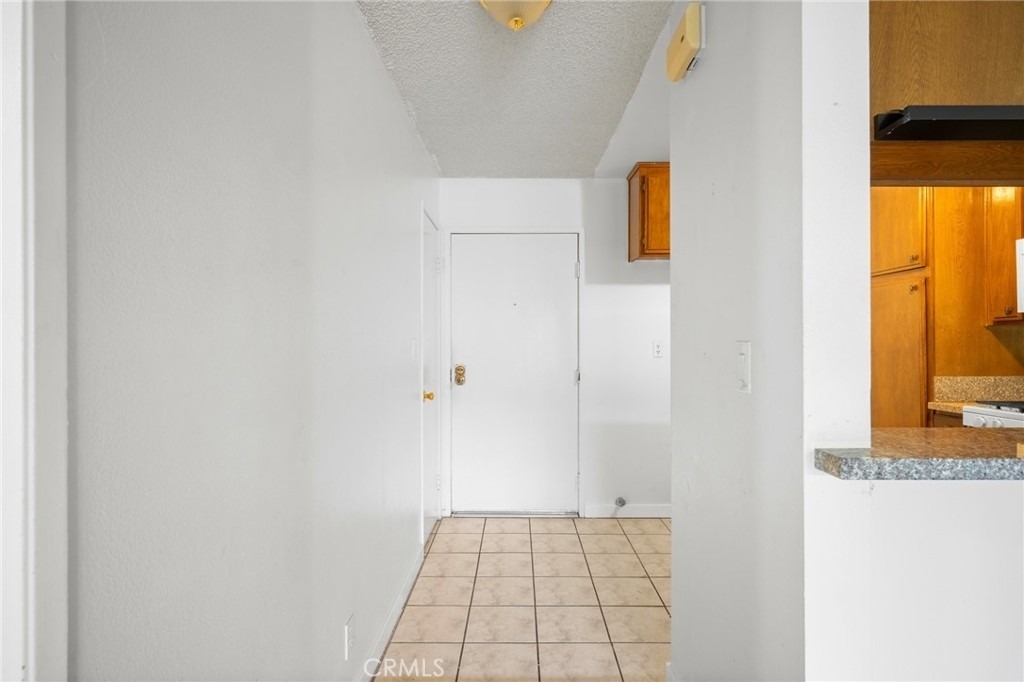 10149 Commerce Avenue - Photo 3
