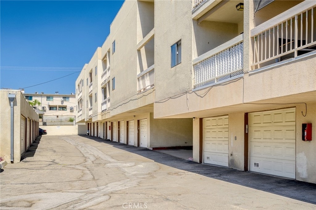 10149 Commerce Avenue - Photo 22