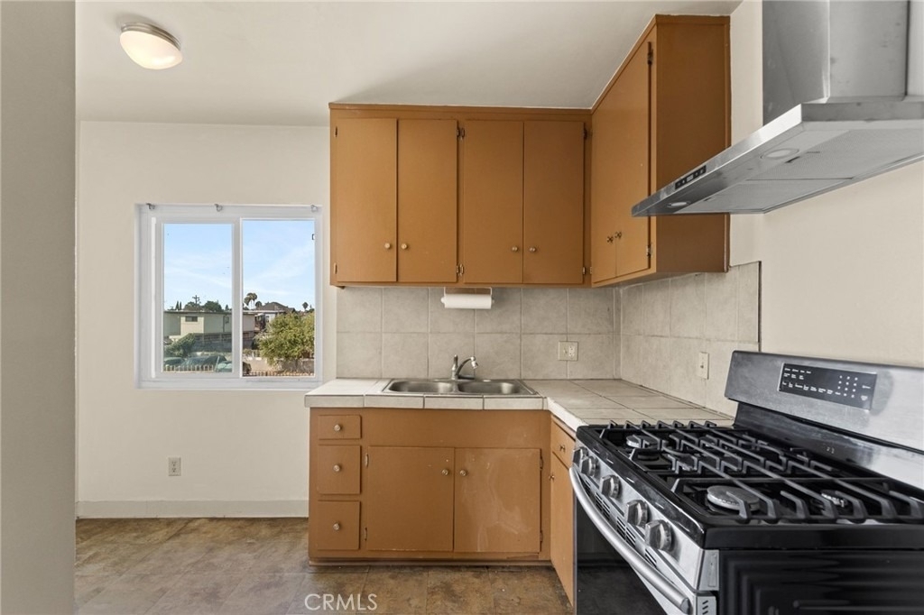3823 Wisconsin Street - Photo 4