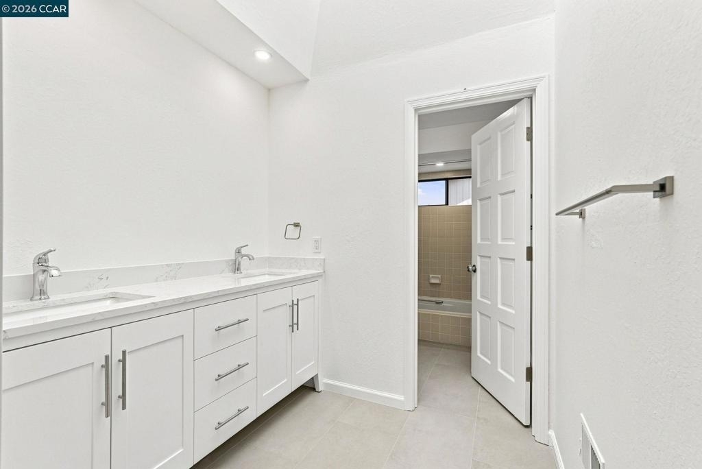 900 Augusta Dr - Photo 34