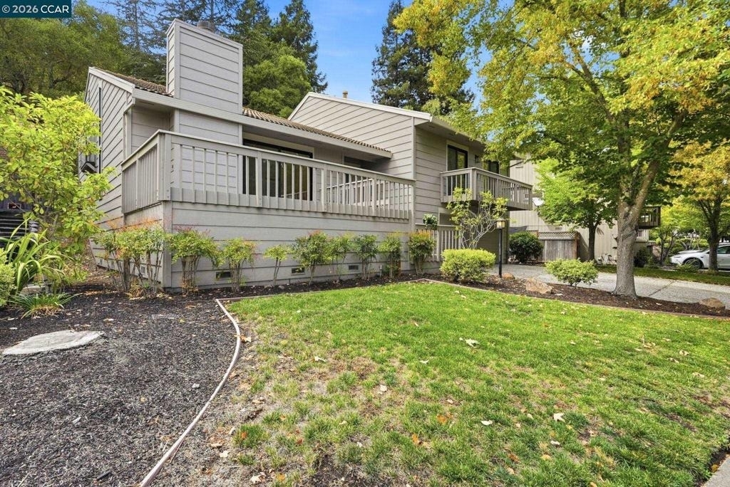 900 Augusta Dr - Photo 1