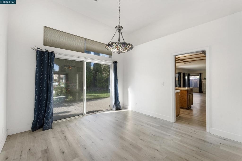 1418 Blue Jay Ct - Photo 9