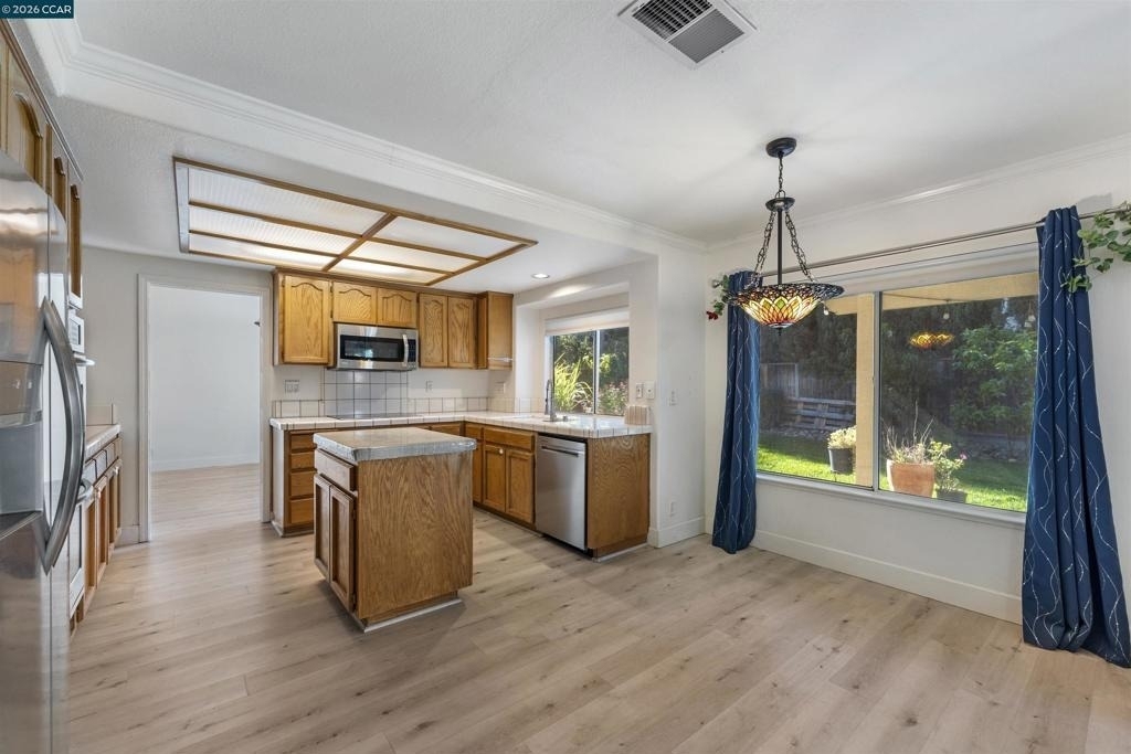 1418 Blue Jay Ct - Photo 16