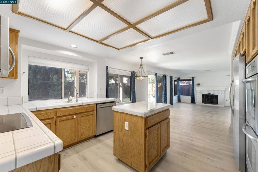 1418 Blue Jay Ct - Photo 13