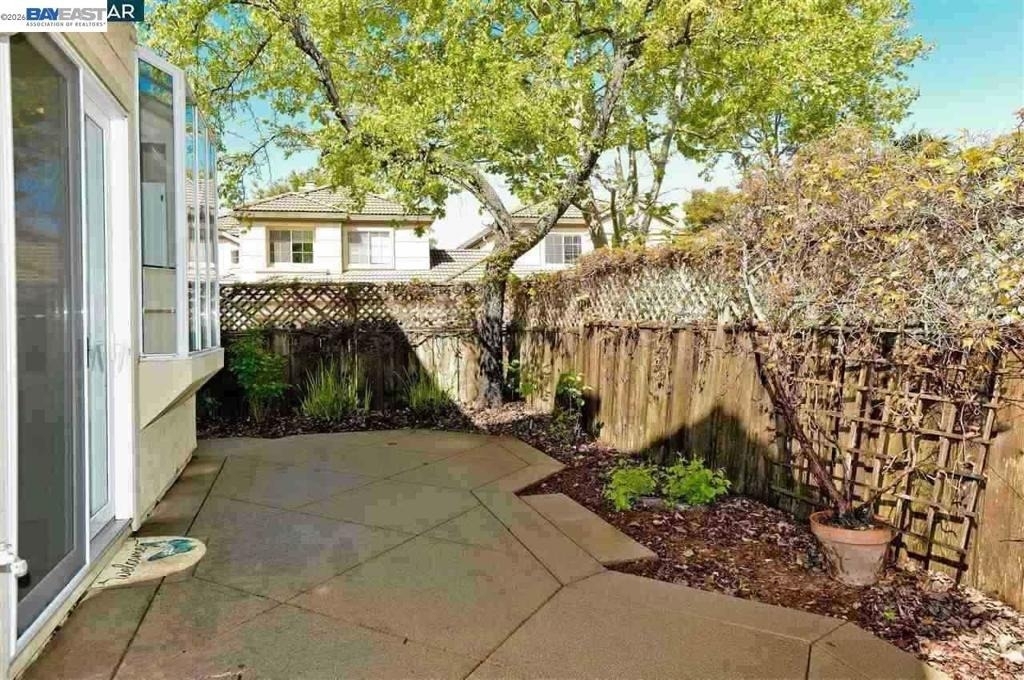 331 Jade Ct. - Photo 10
