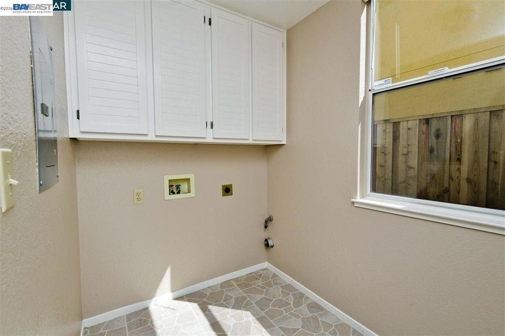 331 Jade Ct. - Photo 9