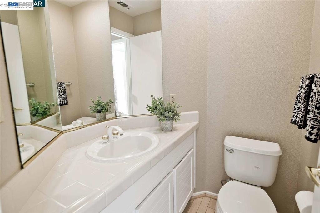 331 Jade Ct. - Photo 8