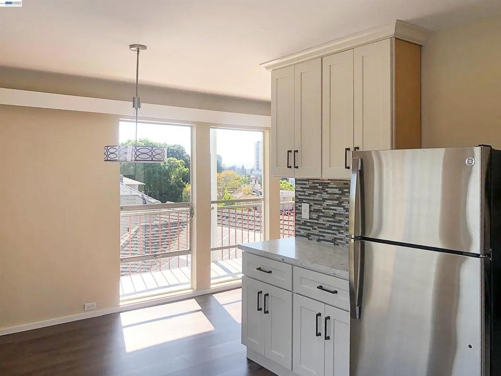 3815 Harrison St - Photo 4