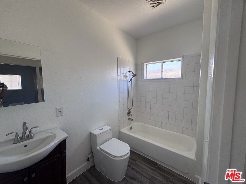 10406 Avalon Boulevard - Photo 7