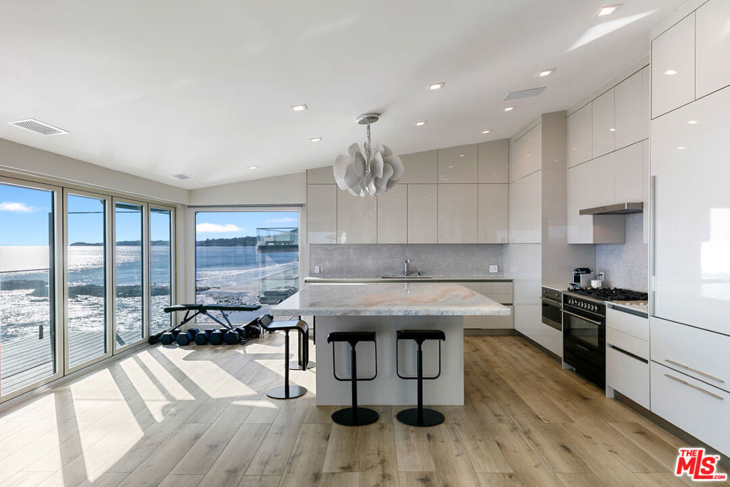 25216 Malibu Road - Photo 2