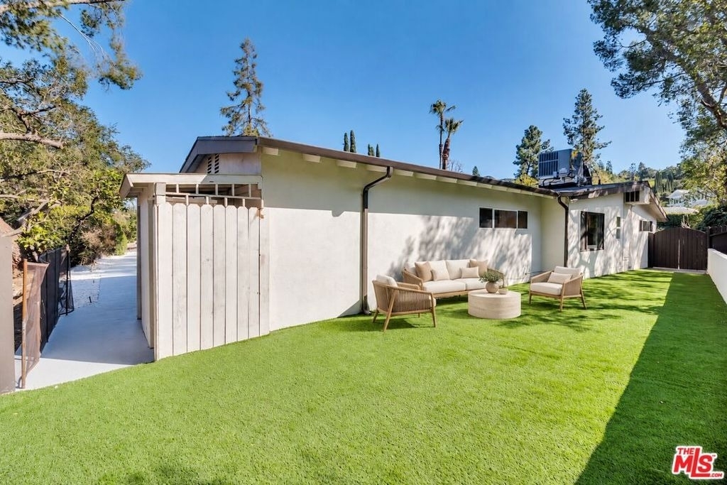 16047 Meadowcrest Road - Photo 42