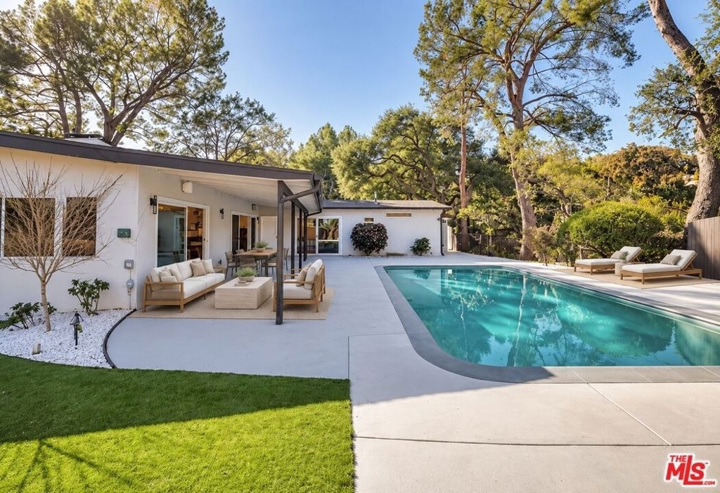 16047 Meadowcrest Road - Photo 6