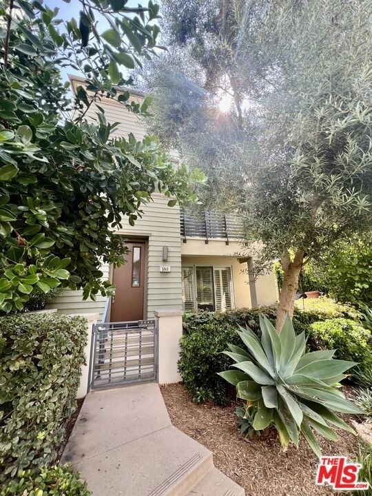 5849 S Sparrow Court - Photo 2
