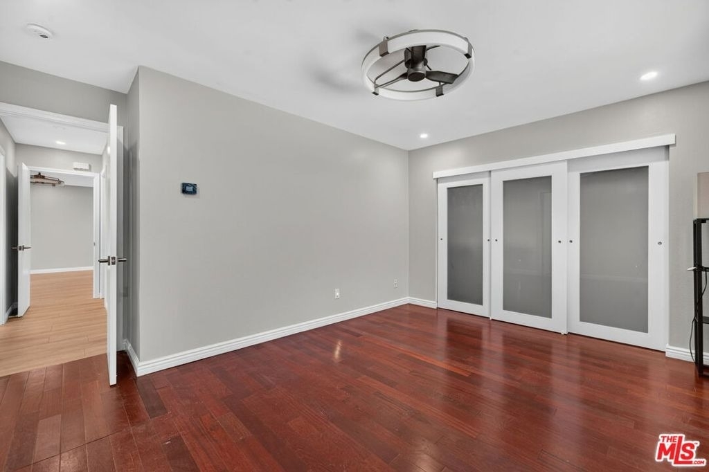 2418 Graham Avenue - Photo 15