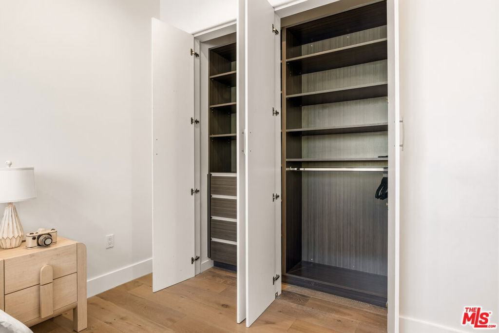 5017 Hesperia Avenue - Photo 24