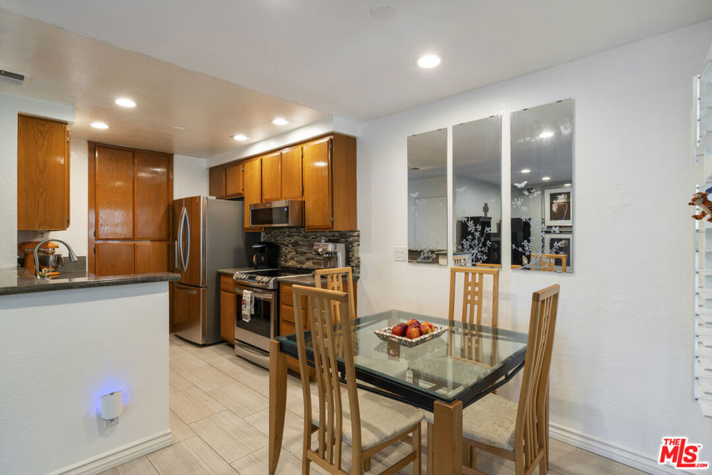 3863 Thorncroft Lane - Photo 5