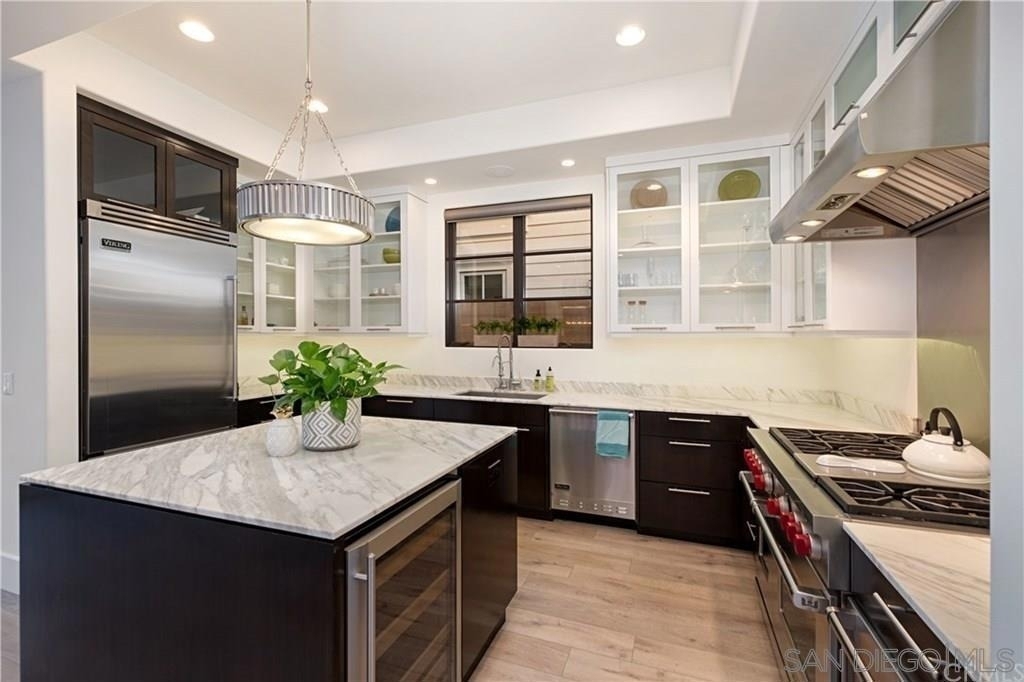 435 Carnation Ave - Photo 3