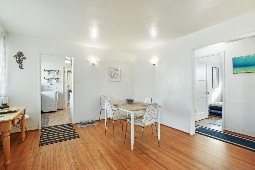 4859 Gardena Ave - Photo 8