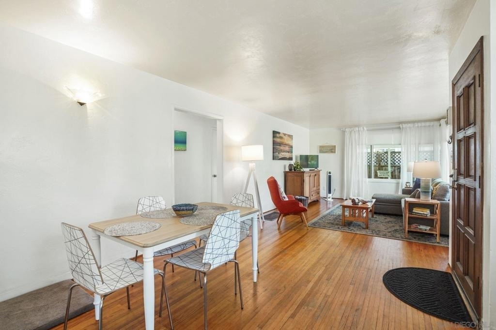 4859 Gardena Ave - Photo 12