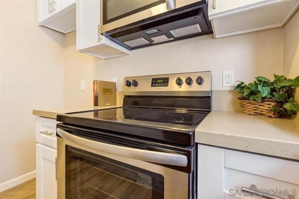 4331 53rd St - Photo 3