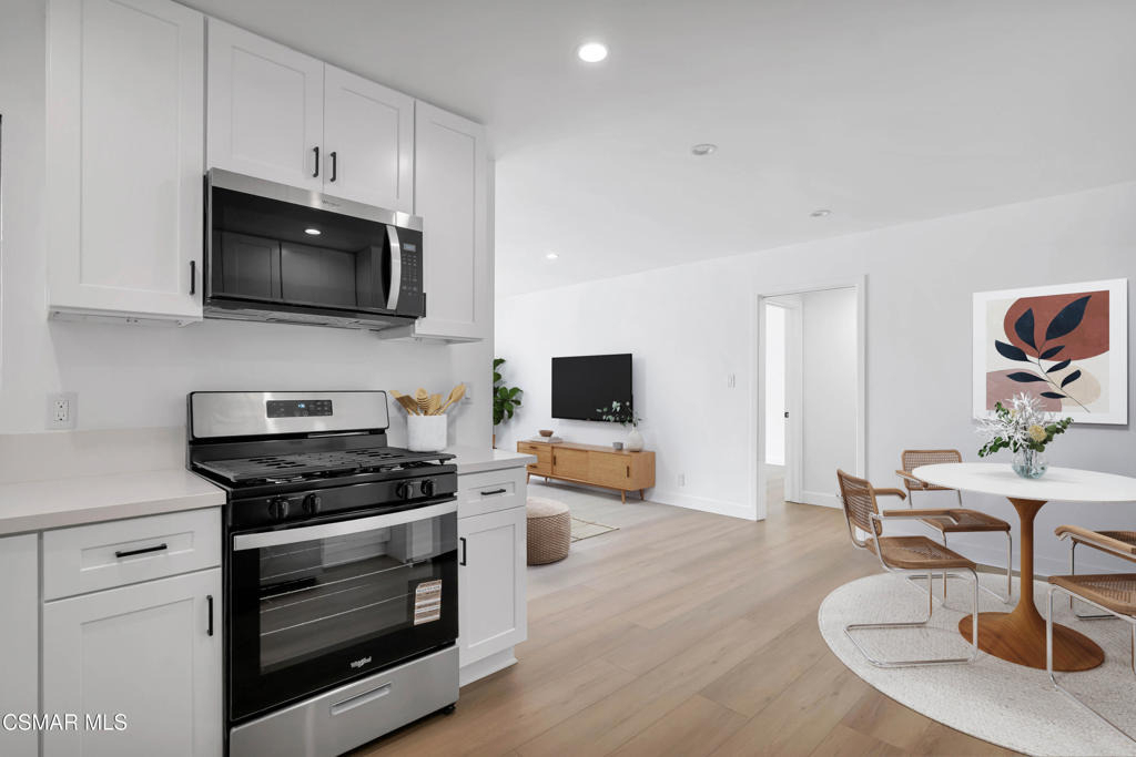 605 Warwick Avenue - Photo 9