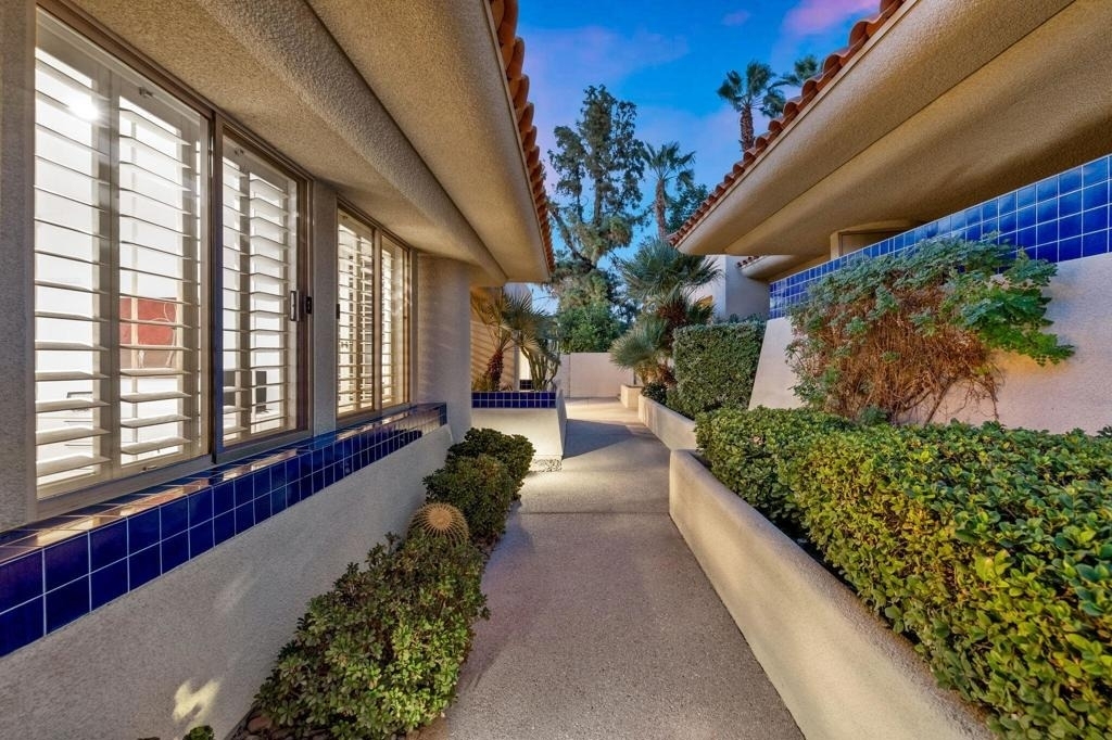 47 N Kavenish Drive - Photo 44