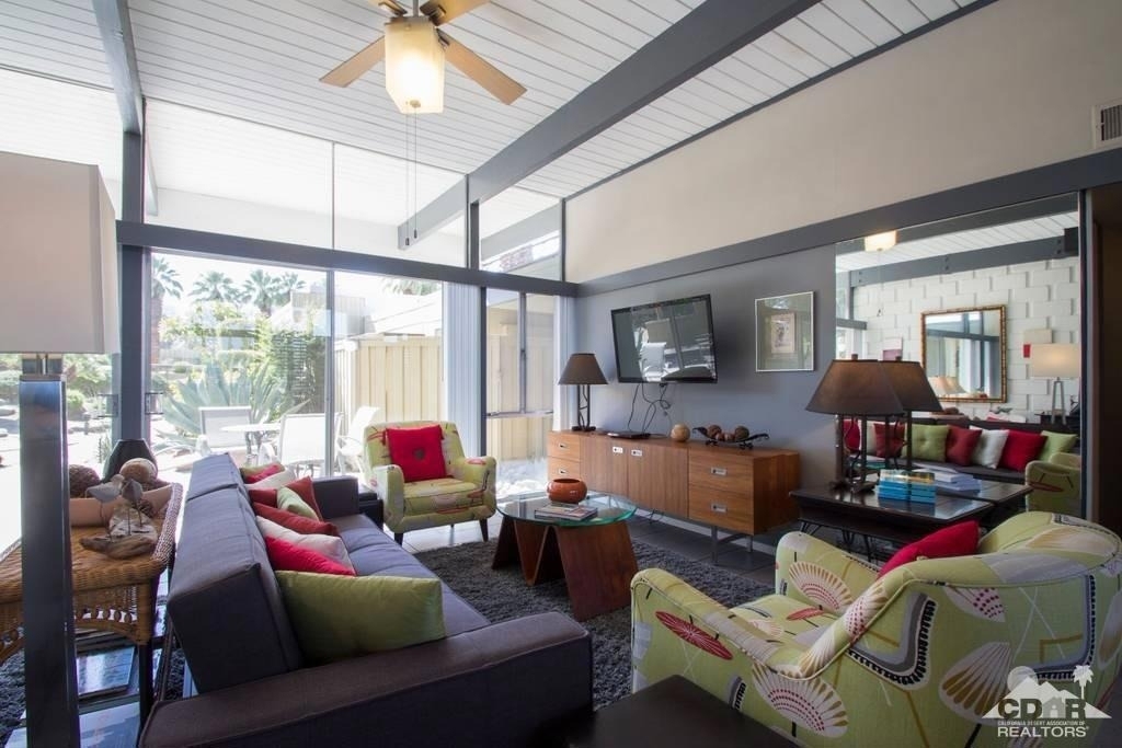 261 Sandpiper Street - Photo 4