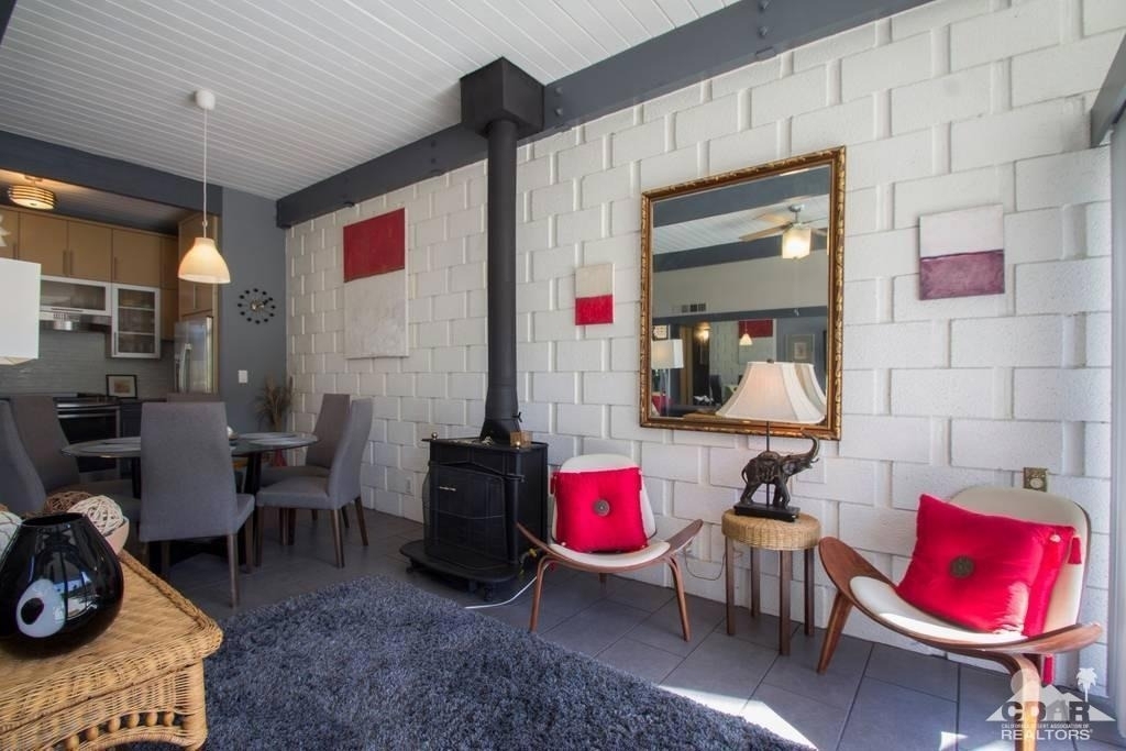 261 Sandpiper Street - Photo 3