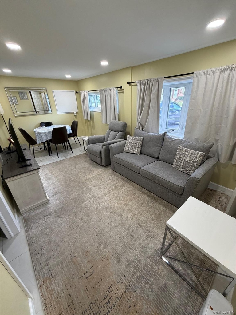 22 Sunburst Drive - Photo 2