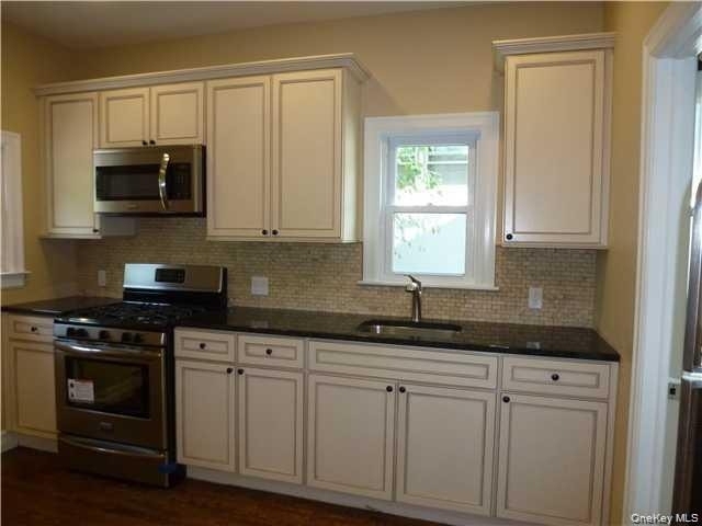 60 Elysian Avenue - Photo 6