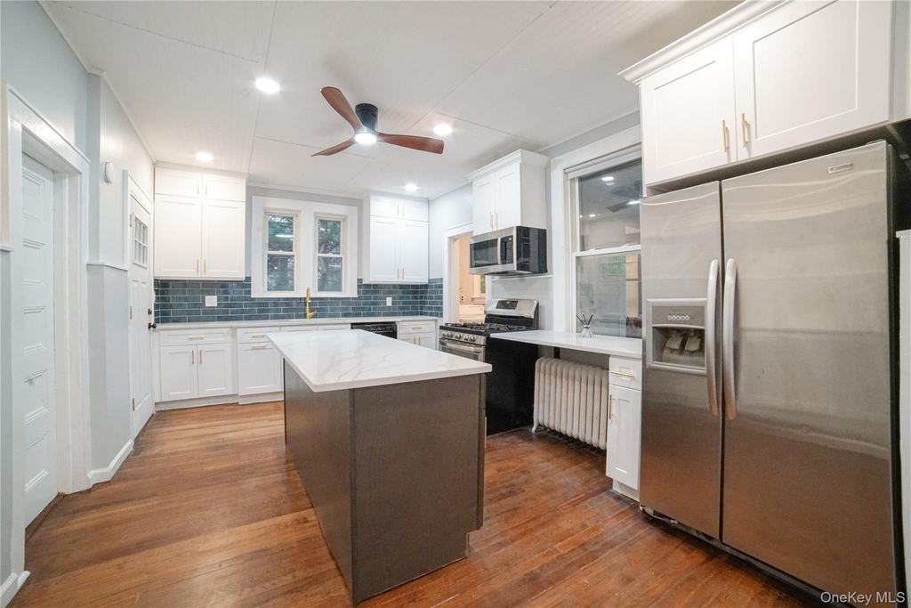 148 Franklin Avenue - Photo 0