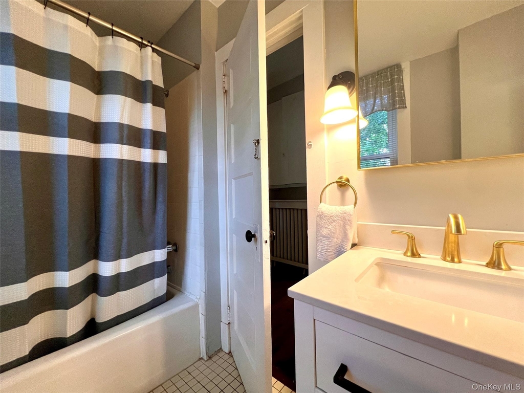 148 Franklin Avenue - Photo 11