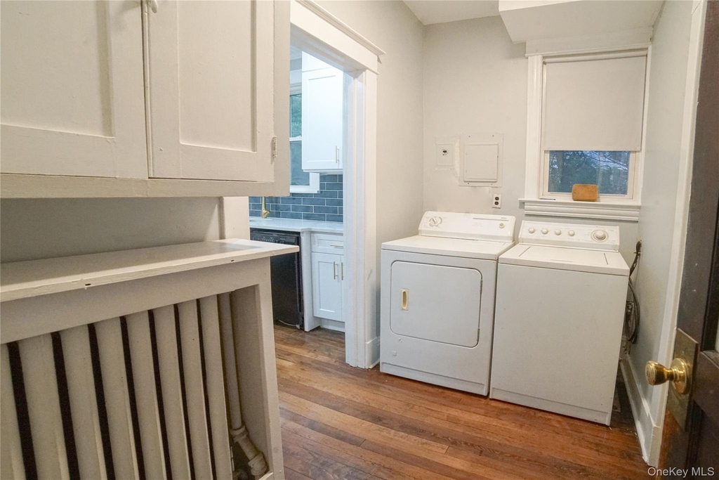 148 Franklin Avenue - Photo 3