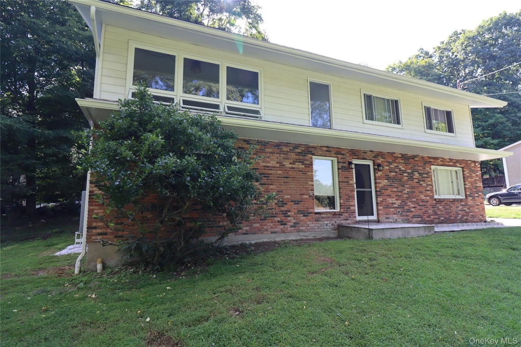 168 Shear Hill Road - Photo 0