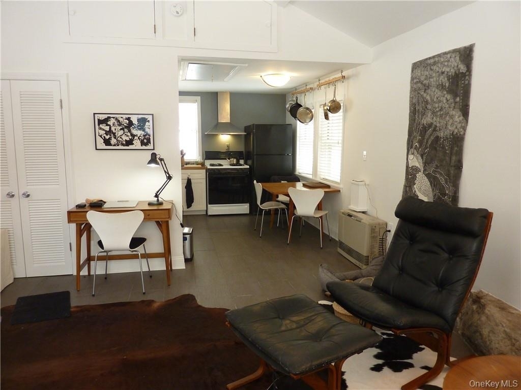 39a Laurelton Road - Photo 3